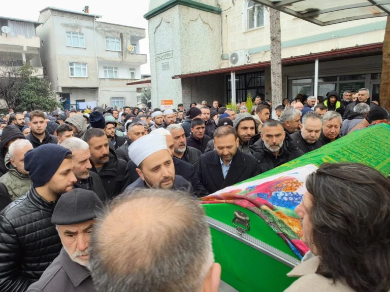 Gebze siyaset dünyasının acı kaybı: Canan Gemiksiz vefat etti