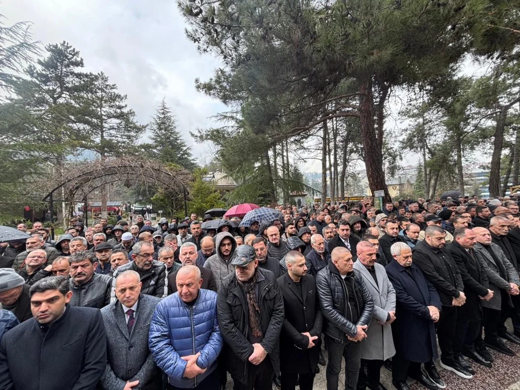 MHP Kocaeli, Yaşar Aslan’ın Babasını Uğurladı