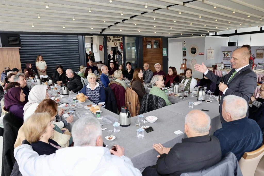 Körfez’in çınarlarından geri dönüşüm sergisi