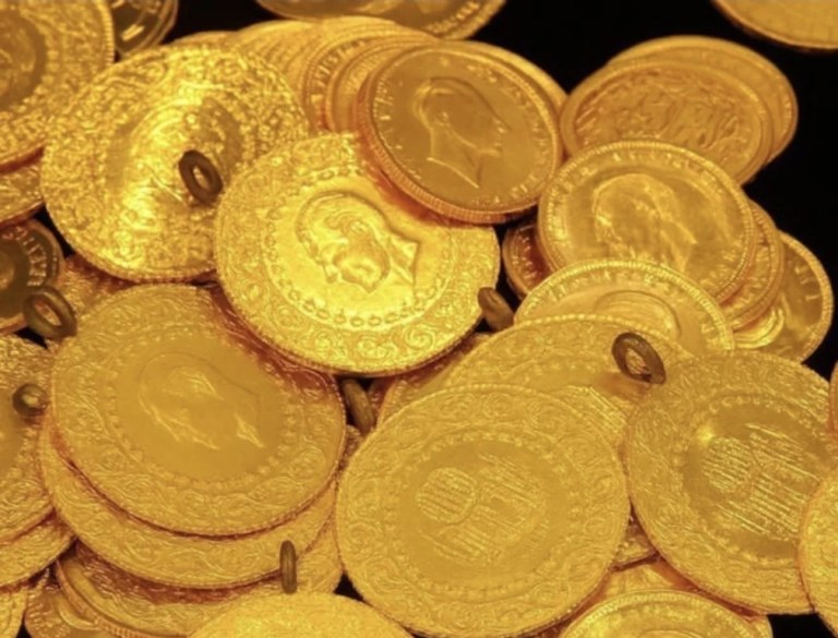 Altın fiyatları Orta Doğu etkisiyle dalgalı seyrediyor