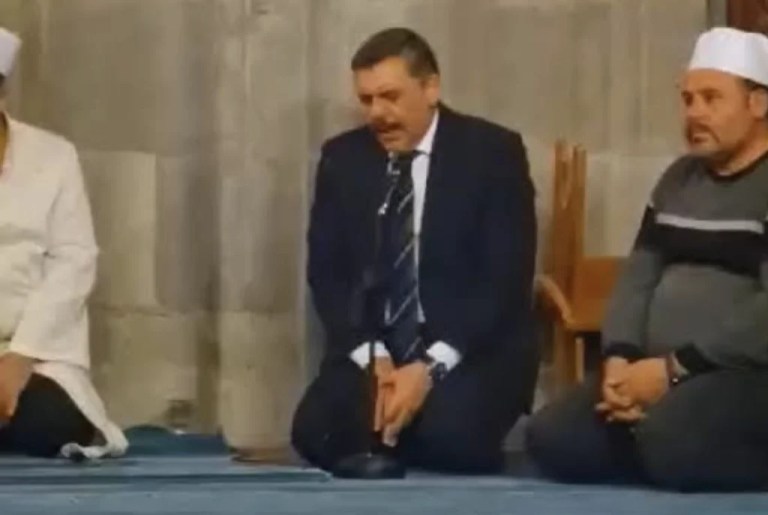 İçişleri Bakanı Çiftçi Konya’da Kur’an okudu