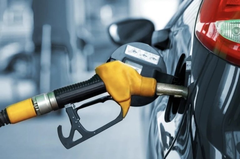 Motorin ve benzinde indirim bekleniyor