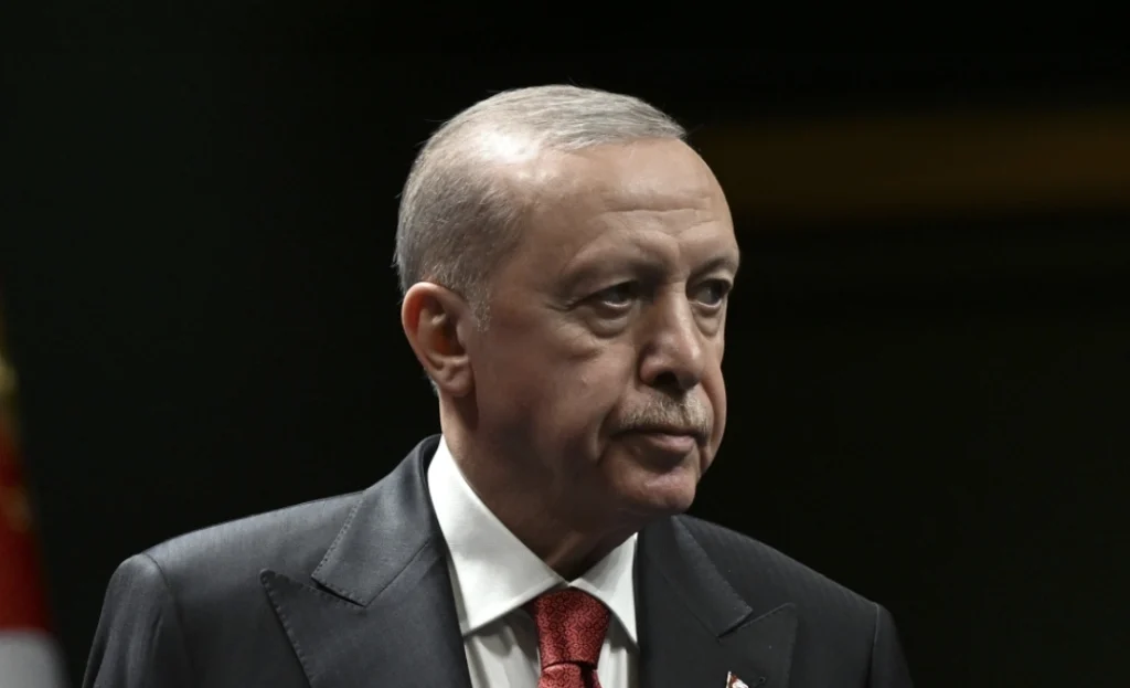 Cumhurbaşkanı Erdoğan’dan modifiyeli araç açıklaması
