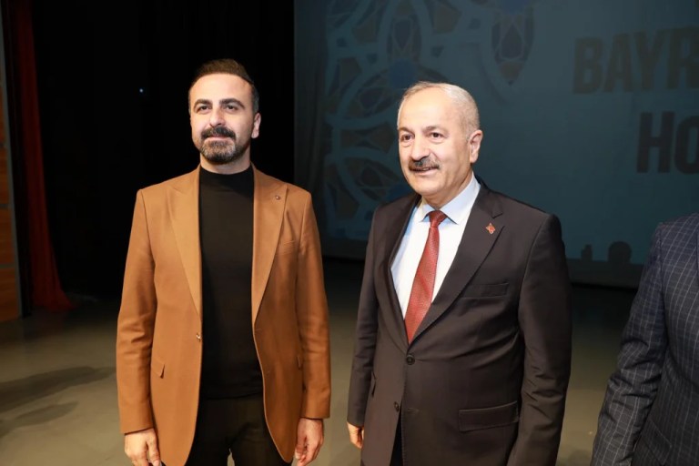 Gebze Belediyesi’nde bayramlaşma coşkusu