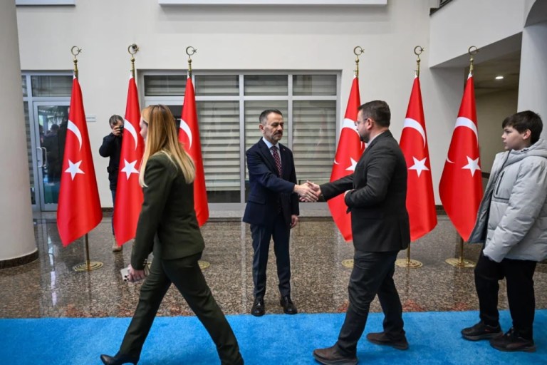 Vali Aktaş personeliyle bayramlaştı