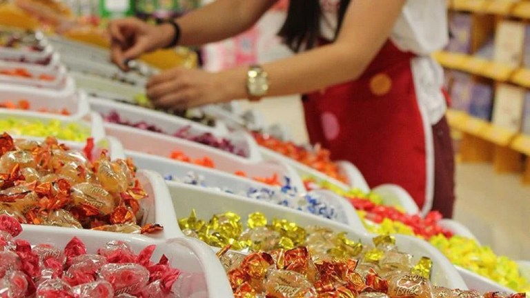 Bayram şekeri ve çikolata fiyatları cep yakıyor
