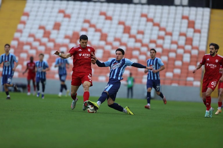 Pendikspor Adana Demirspor'u Farklı Geçti: 5-0
