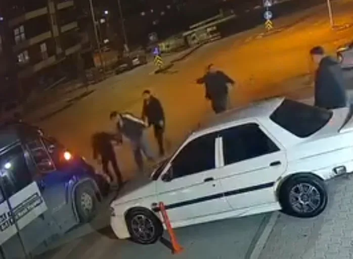 Ankara'da Sokak Ortasında Darp: Üç Şüpheli Yakalandı