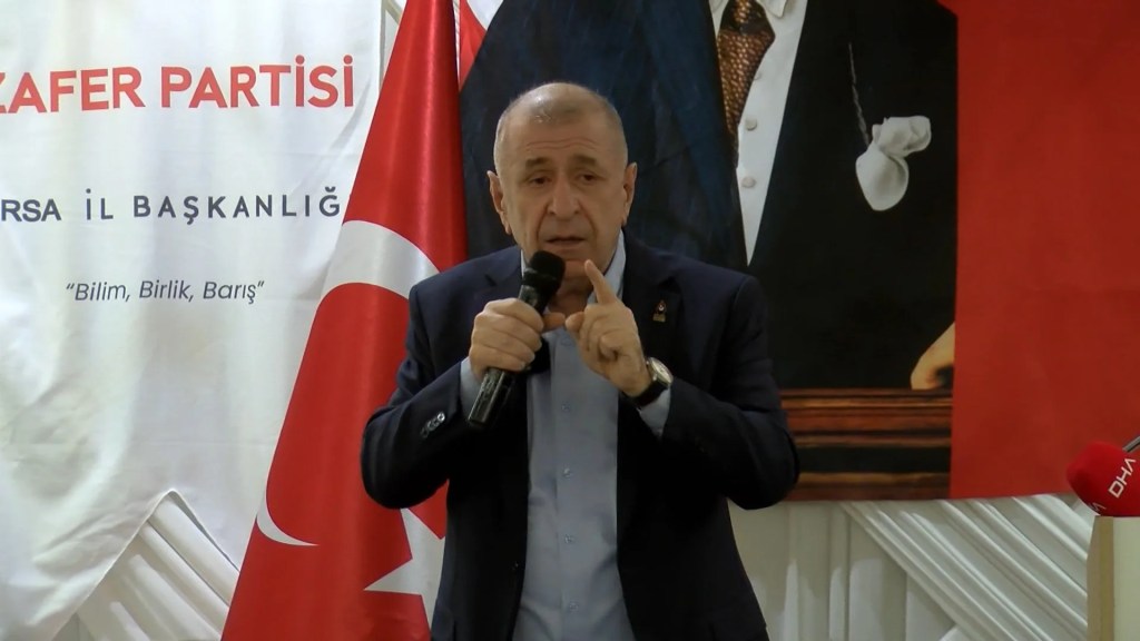 Ümit Özdağ'dan İran Göçü İçin TSK'ya Çağrı
