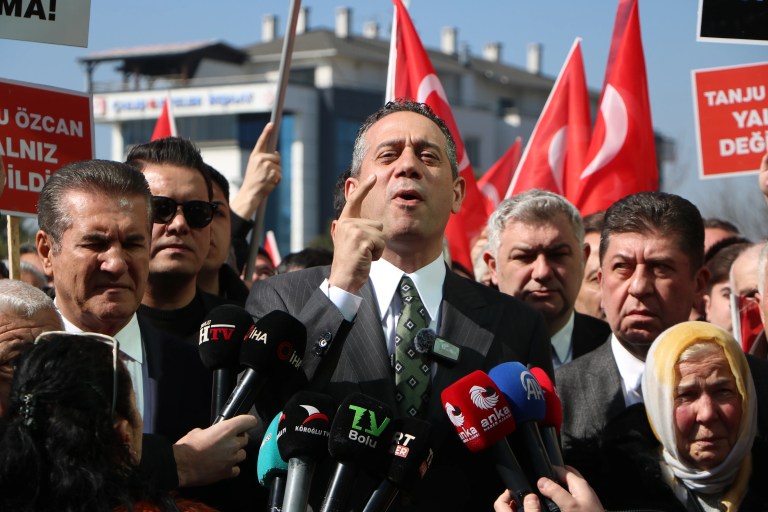 Tanju Özcan İrtikap Soruşturmasında Adliyeye Sevk Edildi