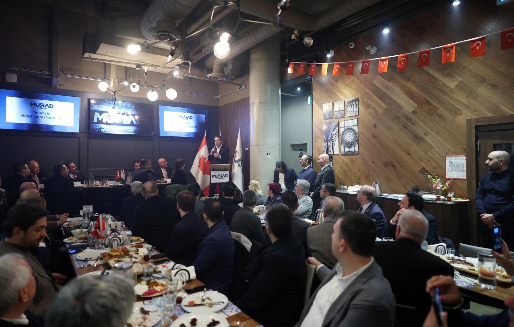 Bakan Bayraktar Kanada'da PDAC 2026 Kongresi'nde