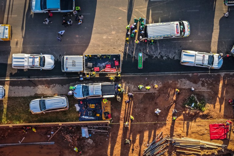Johannesburg'da İnşaat Çöktü: 8 İşçi Hayatını Kaybetti