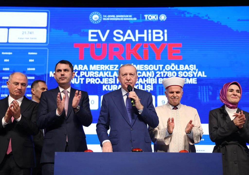 Erdoğan: Türkiye'nin Huzur ve İstikrar Çalışmaları Kararlılıkla Sürüyor