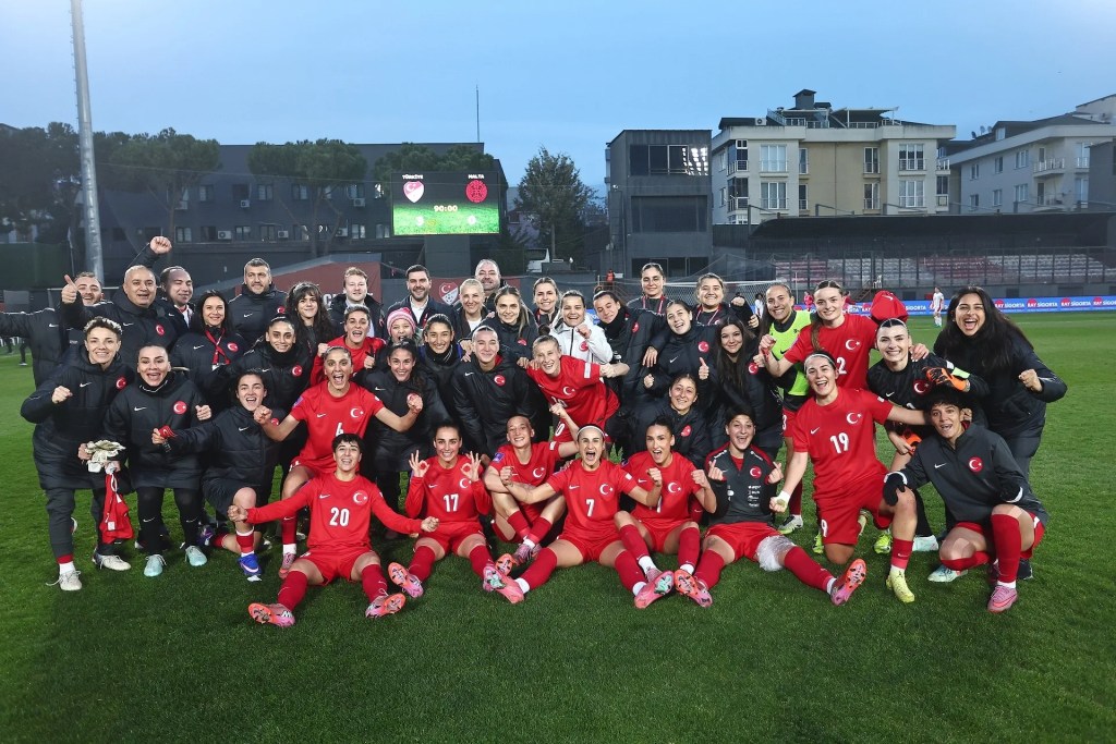 Milli Kadın Futbol Takımı Malta'yı 3-0 Yendi