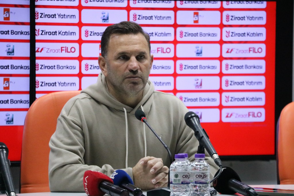 Galatasaray Alanyaspor'u Deplasmanda Yendi