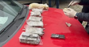 Sakarya'da Silah Kaçakçılığı Operasyonu: Bin 460 Parça Ele Geçirildi