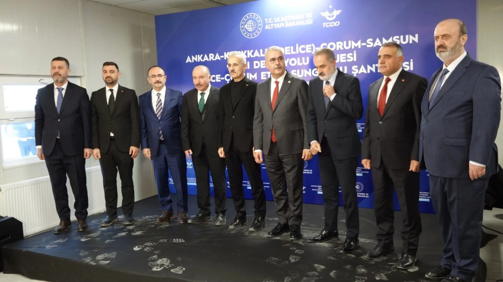 Ankara-İstanbul Süper Hızlı Trenle 80 Dakikaya İniyor