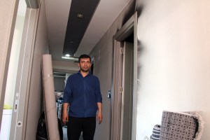 İnşaat İşçisi Yangından Kurtardığı Aileyle Buluştu