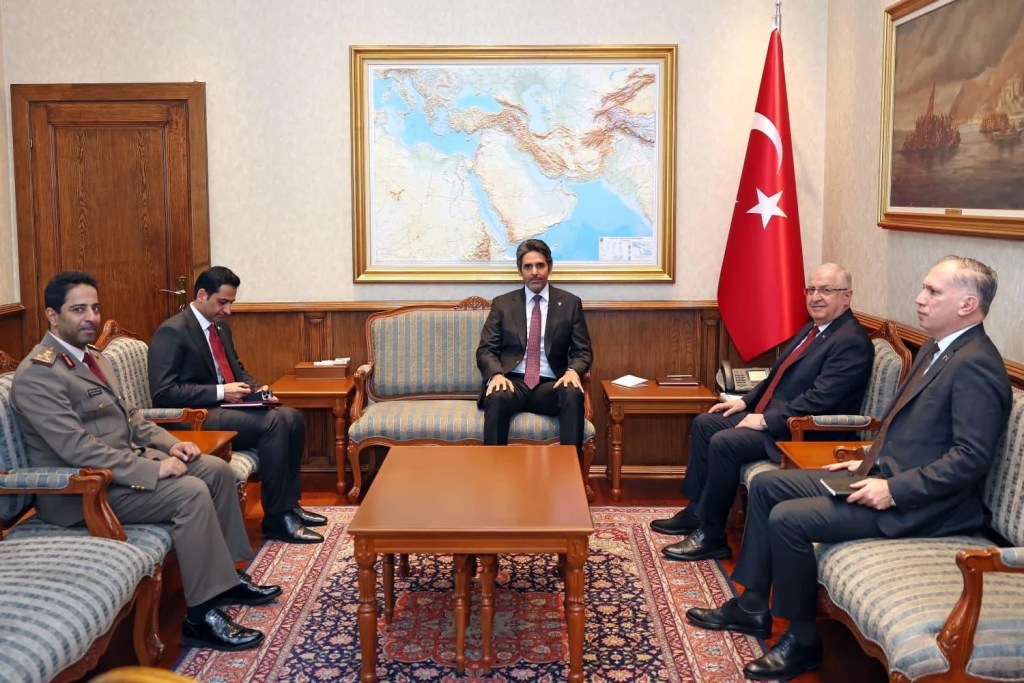 Bakan Güler Katar Büyükelçisi İle Ankara'da Buluştu