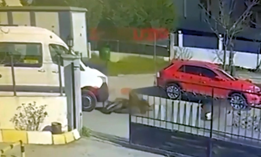 Çorlu'da Minibüs ve Motosiklet Kazası: İki Yaralı
