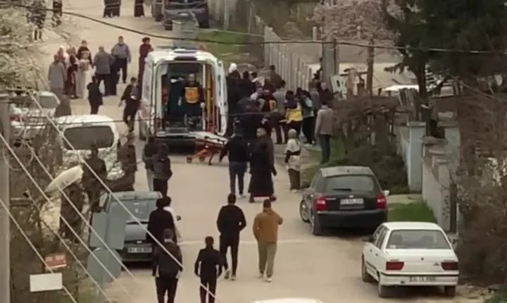 Düzce'de Silahlı Kavga: Üç Kişi Yaralandı
