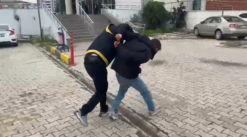 Hatay'da Kadınları Gizlice Çeken Şüpheli Tutuklandı