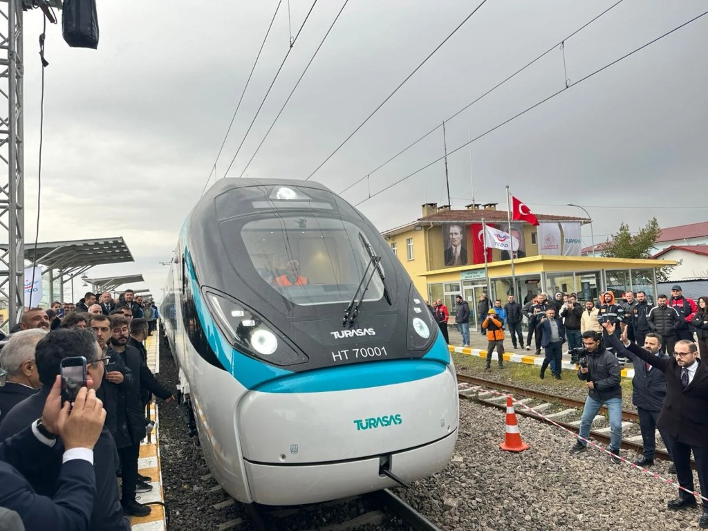 Demiryolu Ağı 2053'te 28 Bin 590 Kilometreye Çıkacak