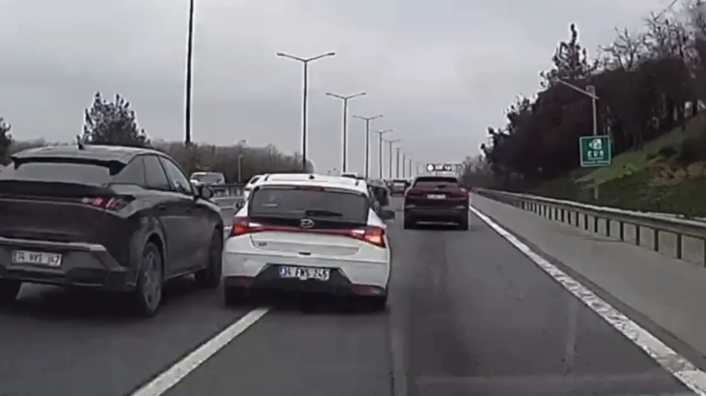 Ümraniye'de Makas Atan Sürücülere Ağır Ceza