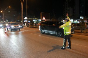 Adana'da Geniş Kapsamlı Asayiş Uygulaması Yapıldı