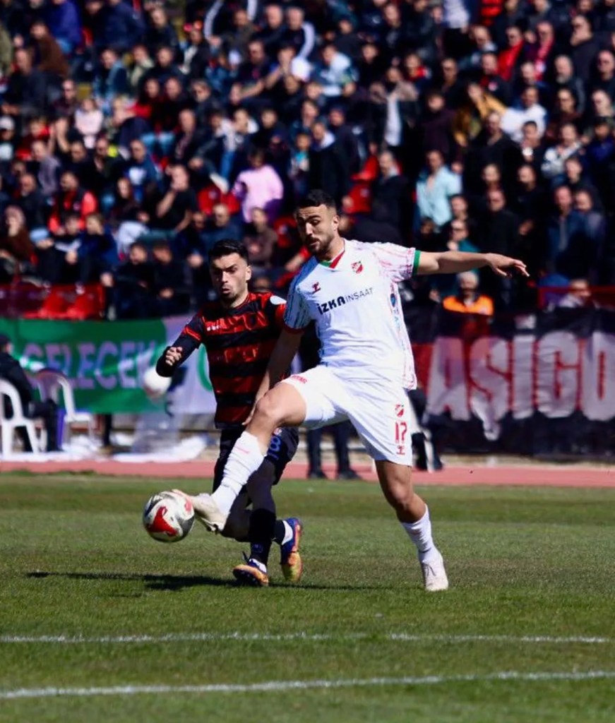Karşıyaka Uşakspor'u Deplasmanda Geçti