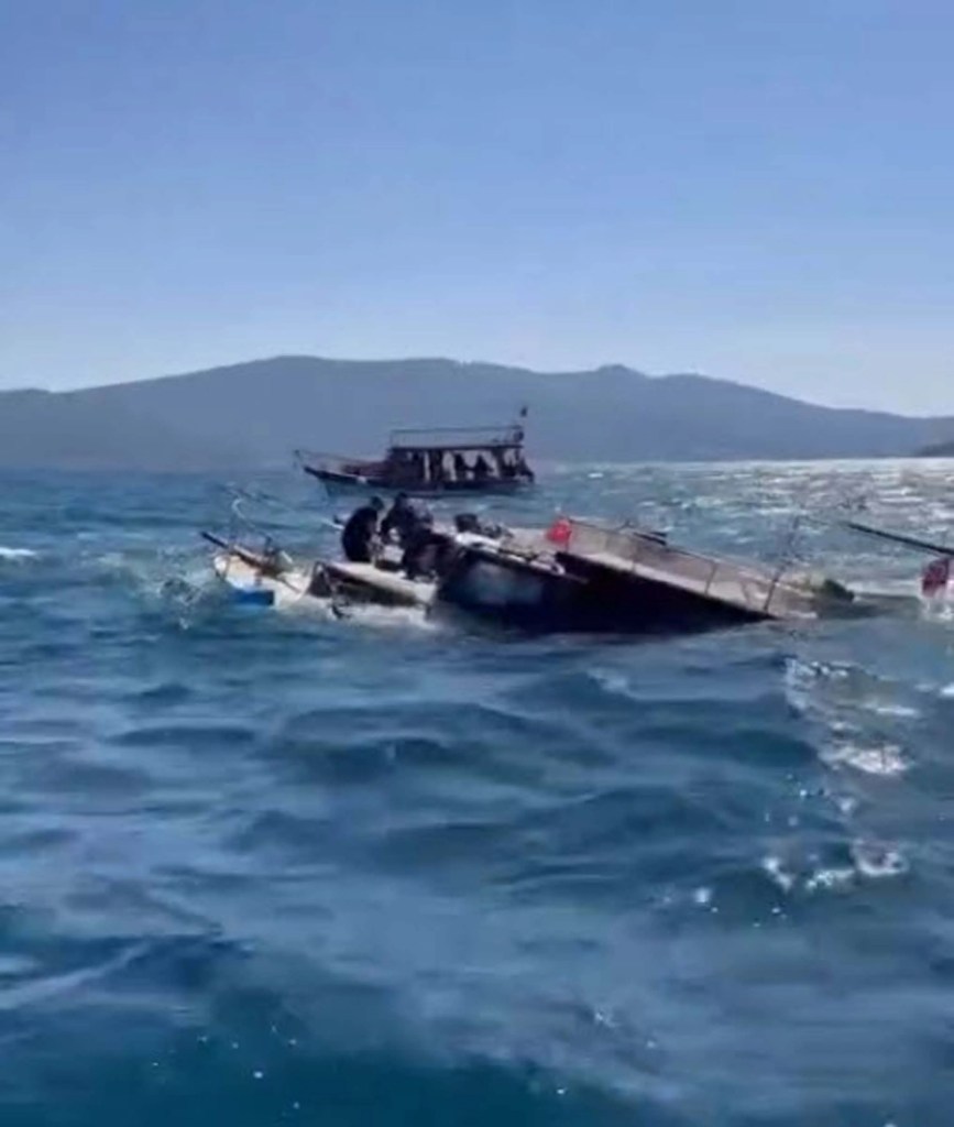 Bodrum'da Yarı Batık Tekne Faciası: 7 Kişi Kurtarıldı