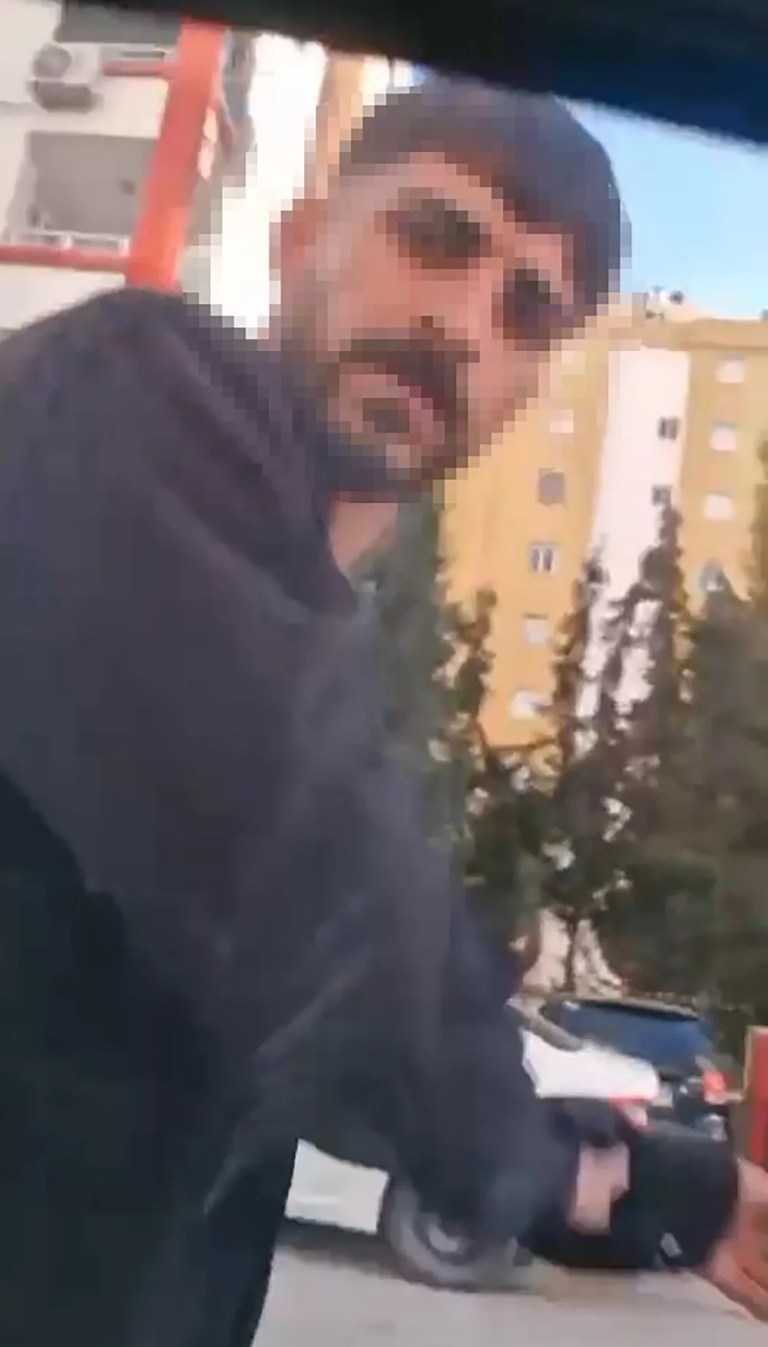Adana'da Trafikte Gergin Anlar Kamerada