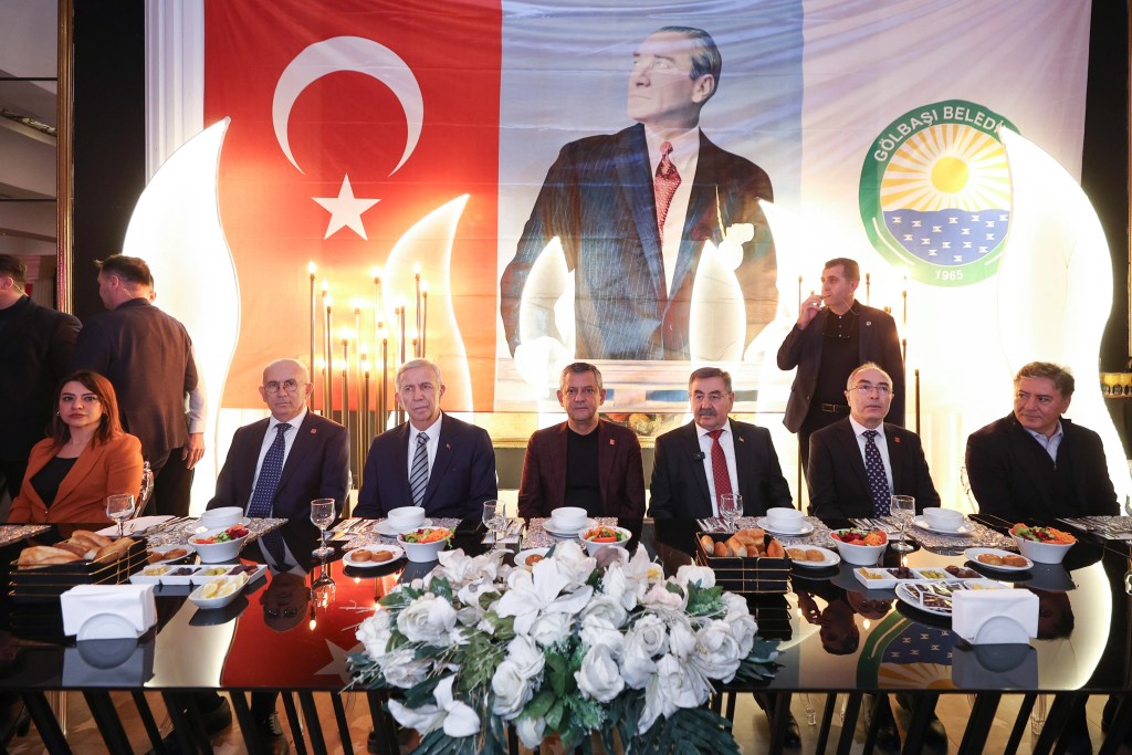 Türkiye Filistin'in Yanında Olmalı
