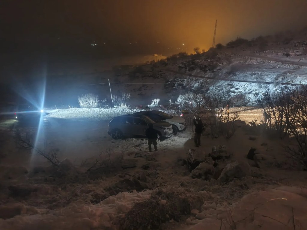 Diyarbakır'da Kar Yağışı Trafiği Felç Etti