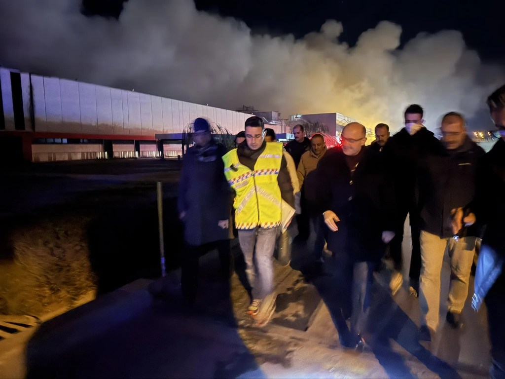 Osmaniye'de Tavuk Kesimhanesinde Yangın Kontrol Altında