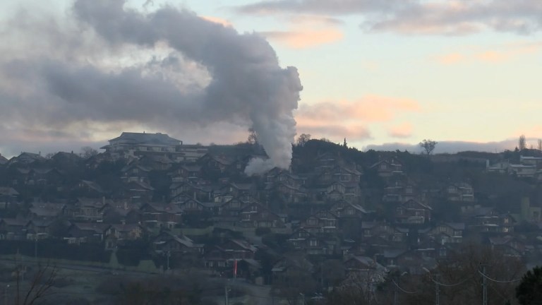 Beykoz'da Üç Katlı Villada Yangın Korkuttu