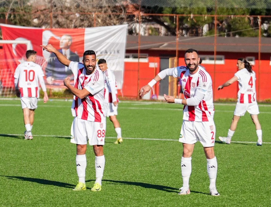 Ayvalıkgücü Galibiyet Serisini Üçe Çıkardı