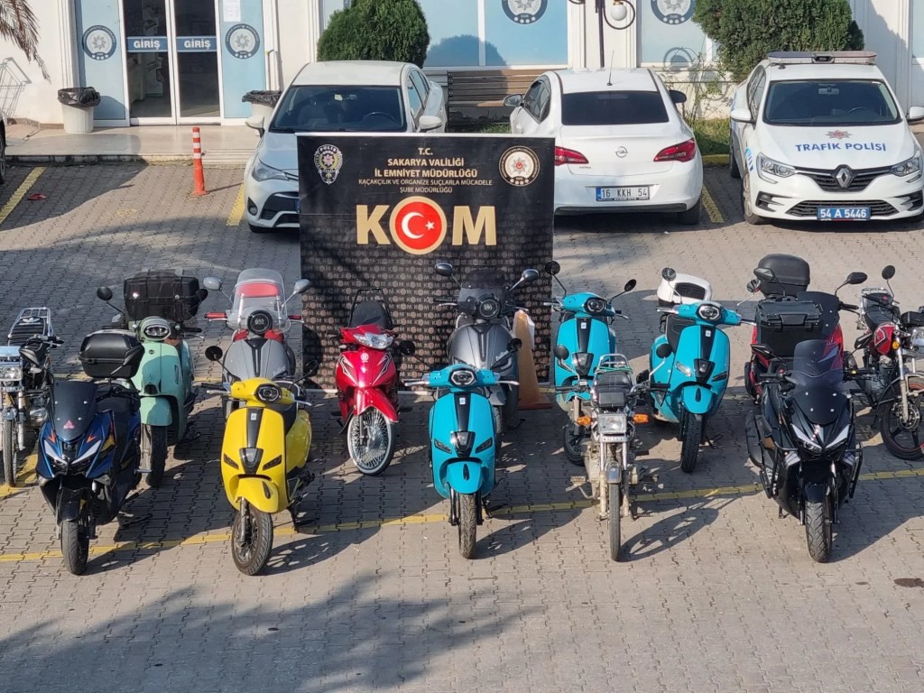 Sakarya'da Motosiklet Operasyonunda Üç Tutuklama