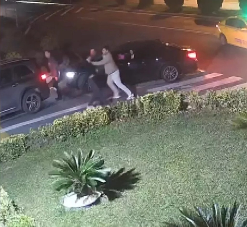 Beylikdüzü'nde Trafikte Silah Çekme Olayı