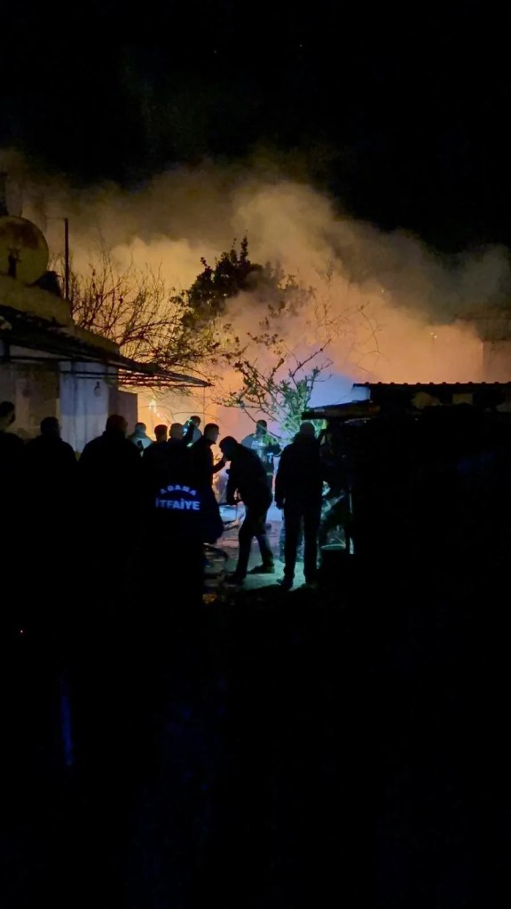 Adana'da Depo Yangını: 40 Güvercin Hayatını Kaybetti