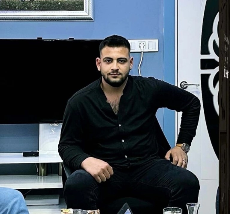 İzmir'de Şüpheli Takip Eden Genç Vurularak Hayatını Kaybetti