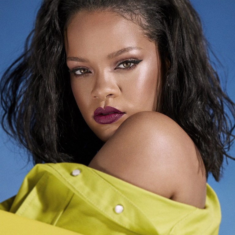Rihanna'nın Beverly Hills'teki Evi Silahlı Saldırıya Uğradı