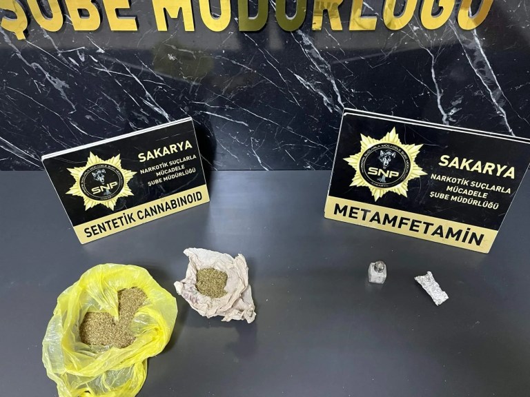 Sakarya'da Uyuşturucu Operasyonu: İki Kişi Tutuklandı