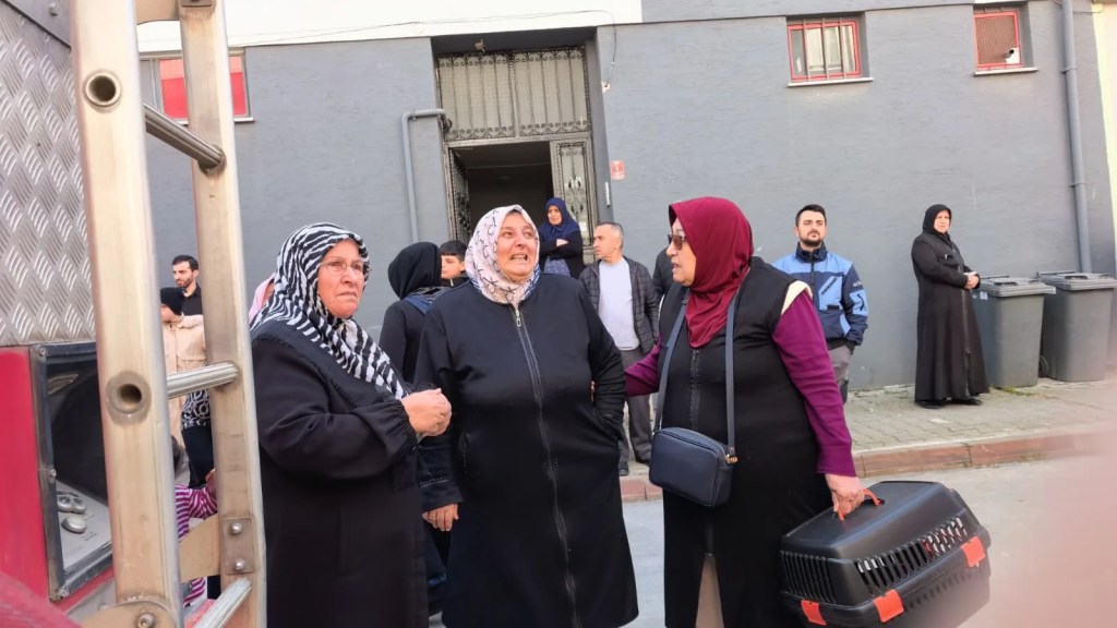 İnegöl'de Yemek Yangını Korkuttu
