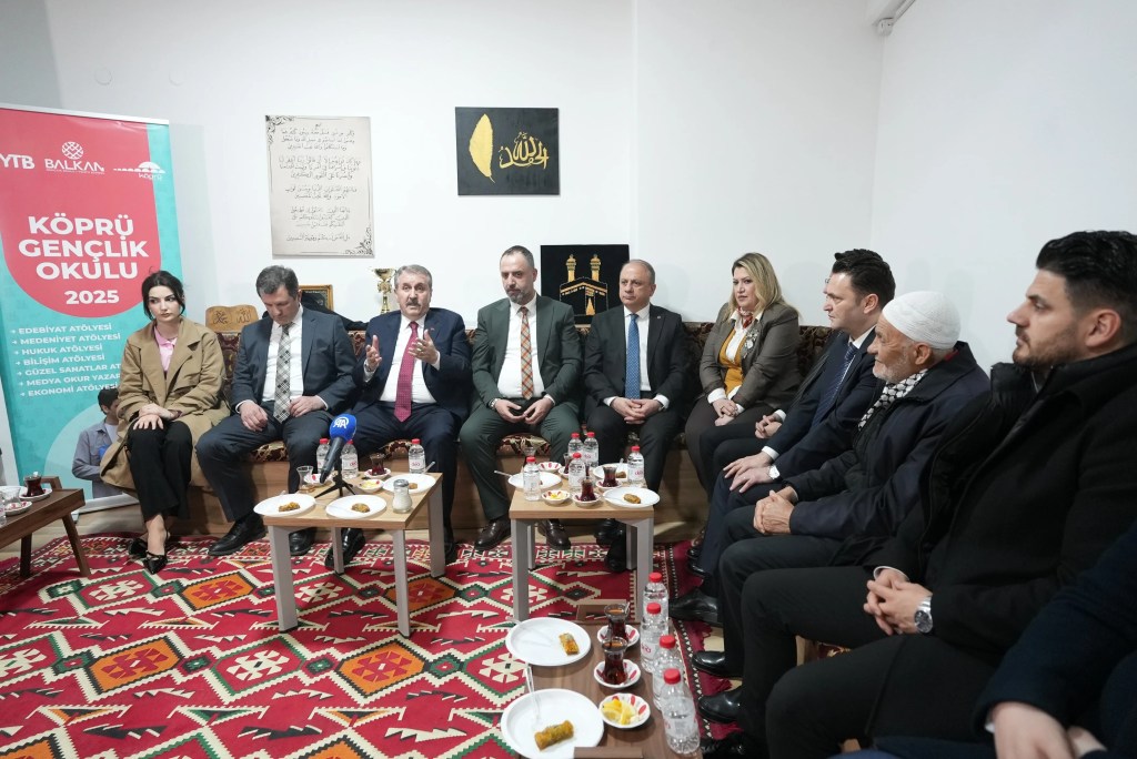 Mustafa Destici Üsküp'te Ziyaretlerde Bulundu