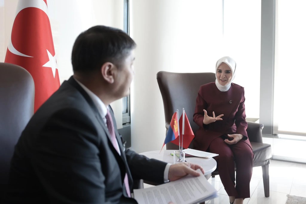 Bakan Göktaş ABD'de Moğolistanlı Mevkidaşıyla Buluştu