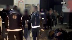 Sivas'ta Düzensiz Göçmen Operasyonları Sürüyor