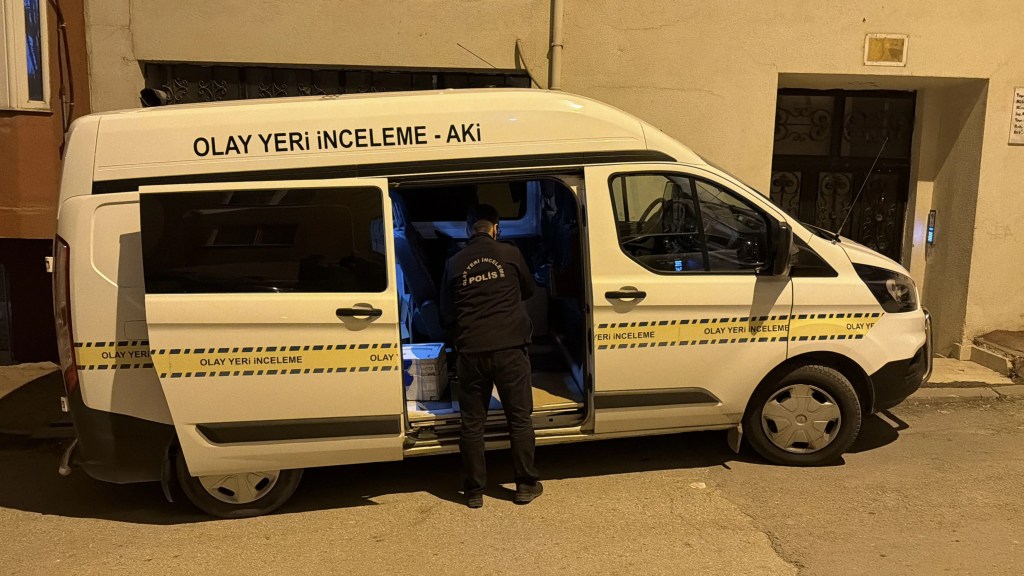 Emekli Müdür Evinde Şüpheli Şekilde Ölü Bulundu