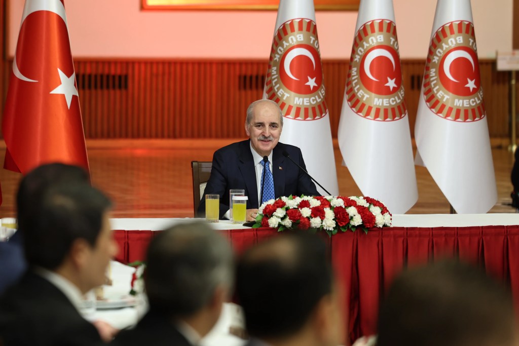 Kurtulmuş, Terörsüz Türkiye Komisyonu İftarda Buluştu