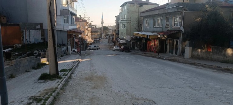 Denizli'de 4 Büyüklüğünde Deprem Korkuttu